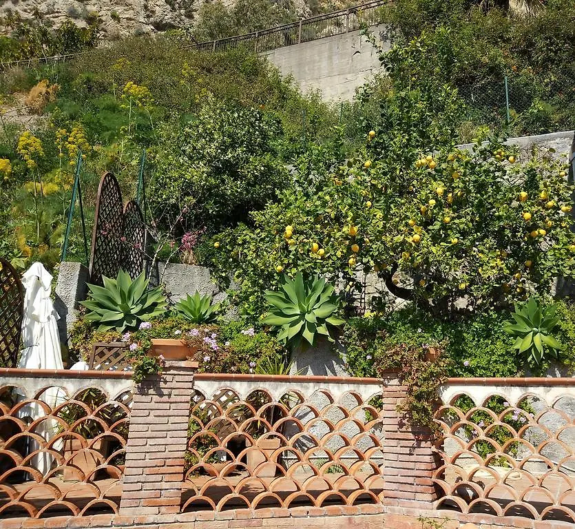 Isola Bella - Rooms Il Pescatore Taormina 0*,  Italy
